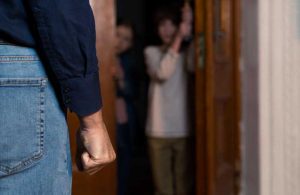 Lee más sobre el artículo Evaluación de la Credibilidad del Testimonio en Casos de Abuso: El Papel Crucial de la Psicología Forense en América Latina