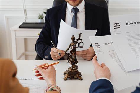 Lee más sobre el artículo La Ventaja Competitiva que el 89% de los Abogados Está Ignorando: El Poder del Conocimiento Pericial