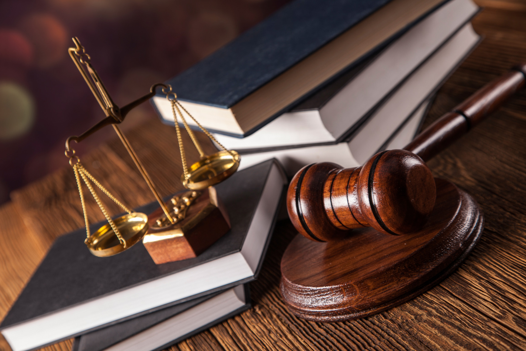 Lee más sobre el artículo «Cuando la Justicia Pende de un Hilo: Por qué los Abogados Modernos Necesitan la Psicología Forense»